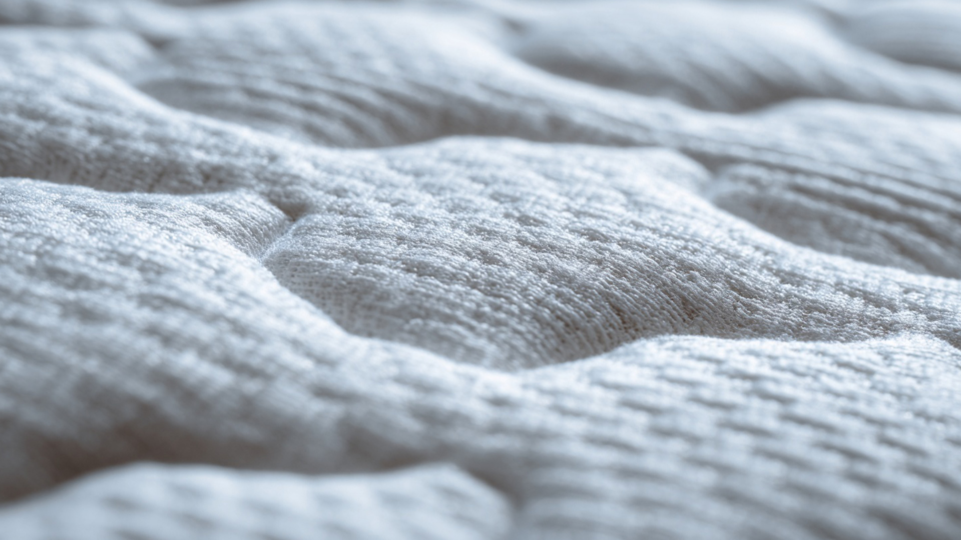 How to freshen up and clean a mattress